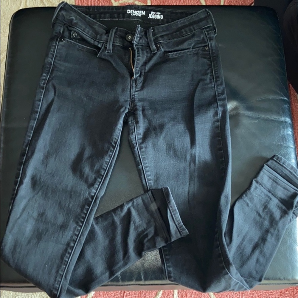 Black Jeans